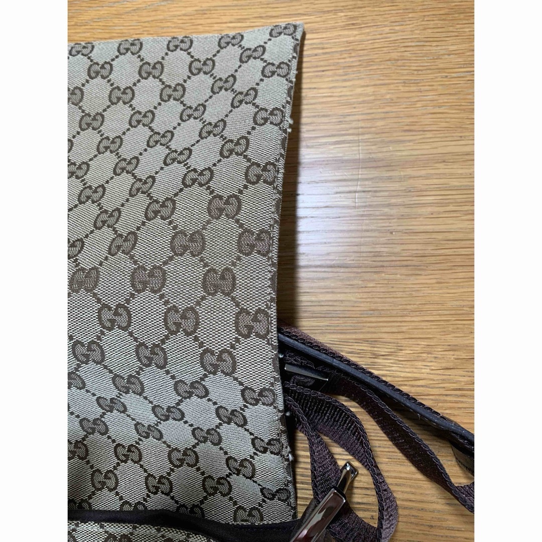 Gucci(グッチ)のグッチ　ショルダーバッグ　即購入歓迎　美品 レディースのバッグ(ショルダーバッグ)の商品写真