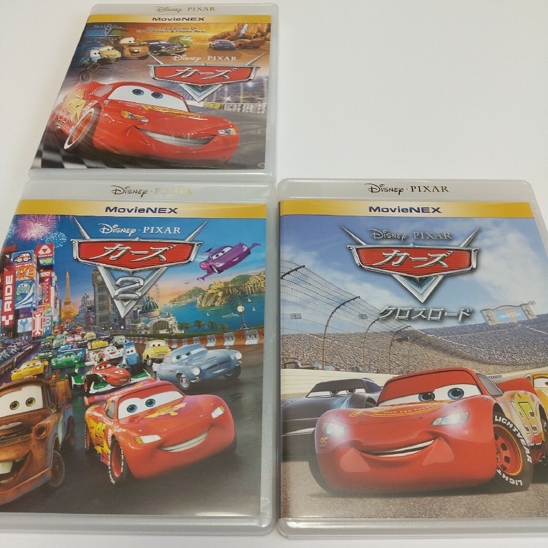 Disney(ディズニー)の「カーズ  1、2、3セット」ブルーレイディスク エンタメ/ホビーのDVD/ブルーレイ(キッズ/ファミリー)の商品写真