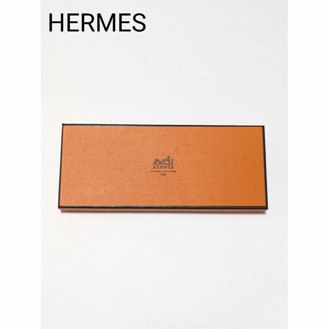 Hermes(エルメス)のHERMES(エルメス) /スカーフ空箱 レディースのファッション小物(バンダナ/スカーフ)の商品写真