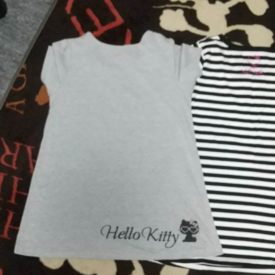 ハローキティコラボTシャツ２枚 レディースのトップス(Tシャツ(半袖/袖なし))の商品写真