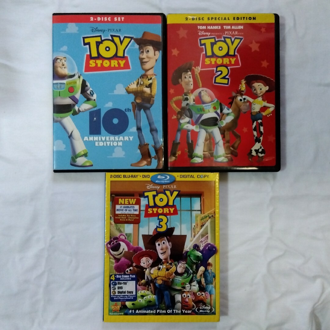 Disney(ディズニー)のUS版「トイストーリー」 TOY STORY １・２・３ DVD ３作品 エンタメ/ホビーのDVD/ブルーレイ(キッズ/ファミリー)の商品写真