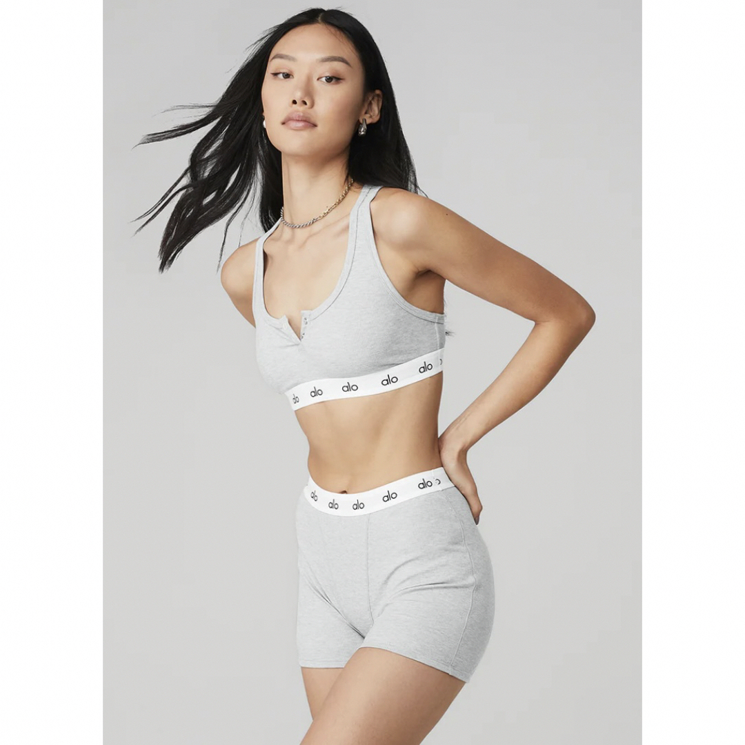 Calvin Klein - 【新品未使用】alo yoga アイコン リブ ブラトップ ショーツ セットの通販 by 値下げ交渉OK!!|カルバンクラインならラクマ Calvin Klein - 【新品未使用】alo yoga アイコン リブ ブラトップ ショーツ セットの通販 by 値下げ交渉OK!!|カルバンクラインならラクマ