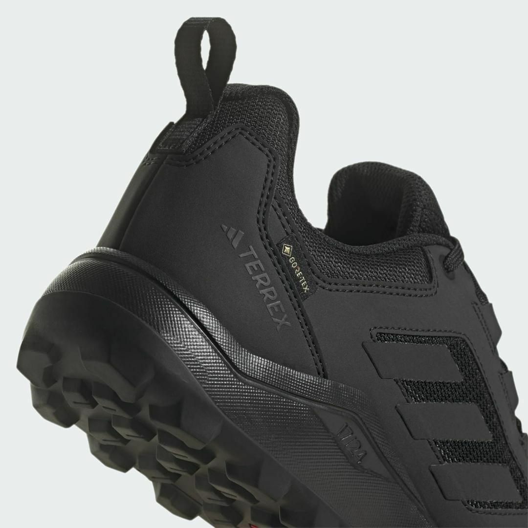 adidas(アディダス)のアディダス トレースロッカー GORE-TEX コアブラック/グレーファイブ メンズの靴/シューズ(スニーカー)の商品写真