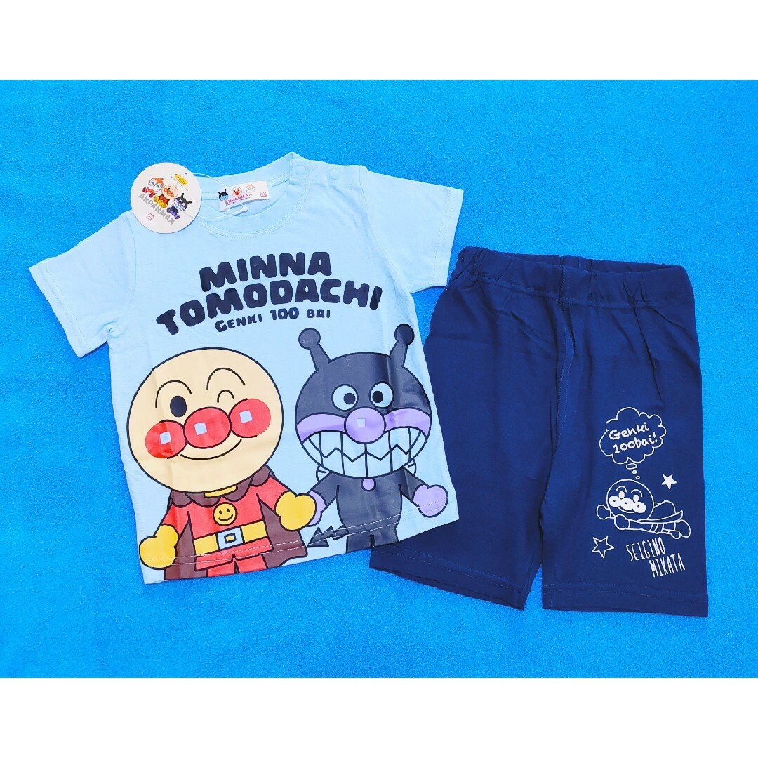 アンパンマン(アンパンマン)の新品　100cm　アンパンマン　男の子セットアップスーツ　Tシャツ×パンツ キッズ/ベビー/マタニティのキッズ服男の子用(90cm~)(Tシャツ/カットソー)の商品写真