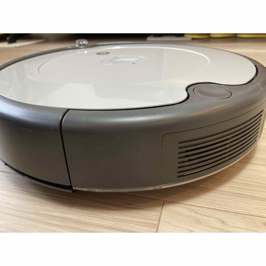 iRobot(アイロボット)の 専用iRobot  ルンバ 692 おまけ付き スマホ/家電/カメラの生活家電(掃除機)の商品写真