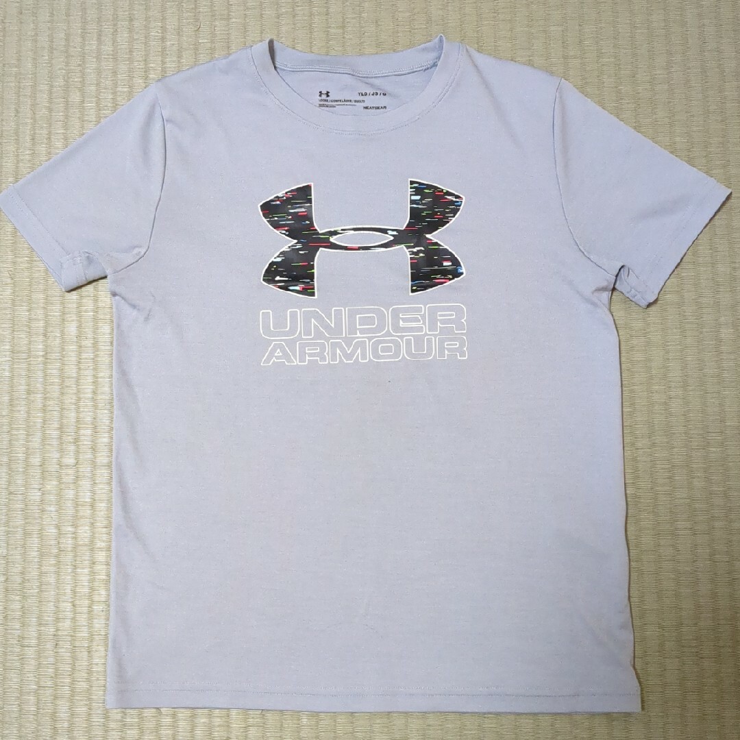 UNDER ARMOUR(アンダーアーマー)のアンダーアーマー　Ｔシャツ キッズ/ベビー/マタニティのキッズ服男の子用(90cm~)(Tシャツ/カットソー)の商品写真