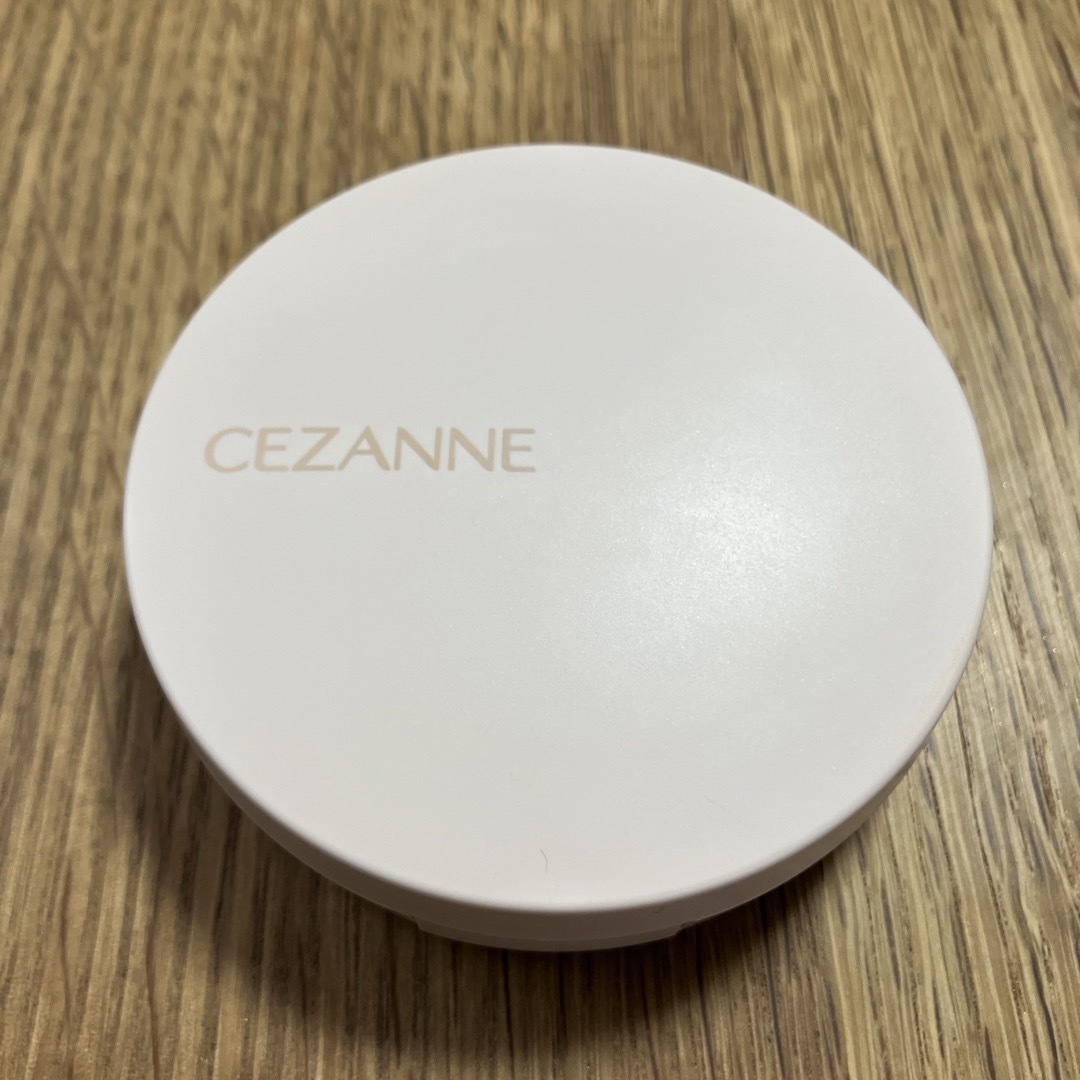 CEZANNE（セザンヌ化粧品）(セザンヌケショウヒン)のセザンヌ クッションファンデーション 00 明るいベージュ系(1個) コスメ/美容のベースメイク/化粧品(ファンデーション)の商品写真