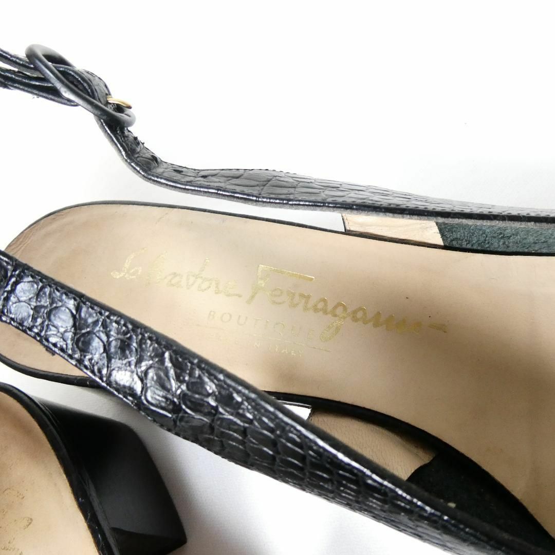 Salvatore Ferragamo(サルヴァトーレフェラガモ)の良品 サルヴァトーレフェラガモ ヴァラ クロコ型押し スリングバック パンプス レディースの靴/シューズ(ハイヒール/パンプス)の商品写真