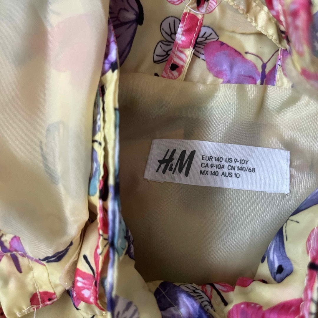 H&M(エイチアンドエム)のナイロンジャケット　140 キッズ/ベビー/マタニティのキッズ服女の子用(90cm~)(ジャケット/上着)の商品写真