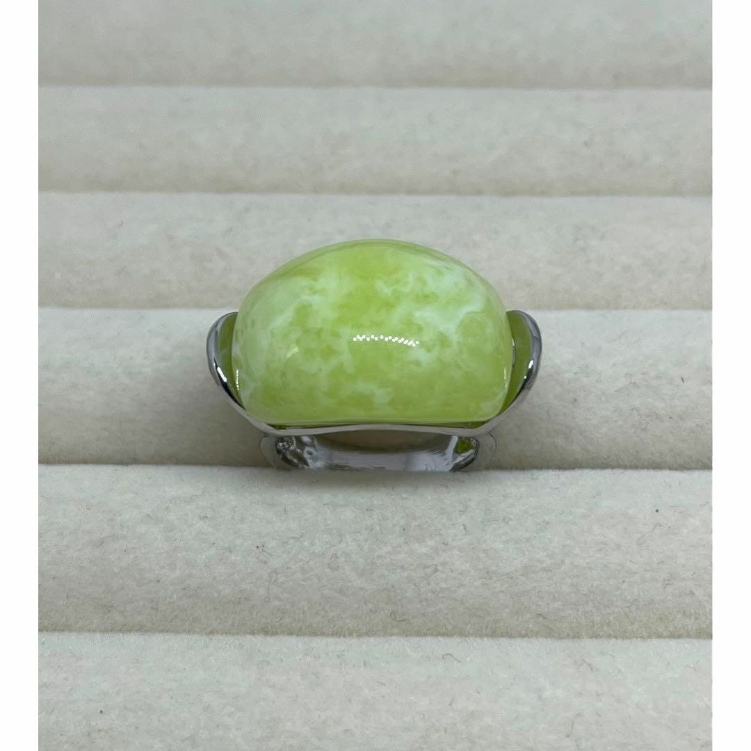 064b4グリーン　緑リング　指輪　韓国アクセサリー　石プチプラ　ジュエリー レディースのアクセサリー(リング(指輪))の商品写真
