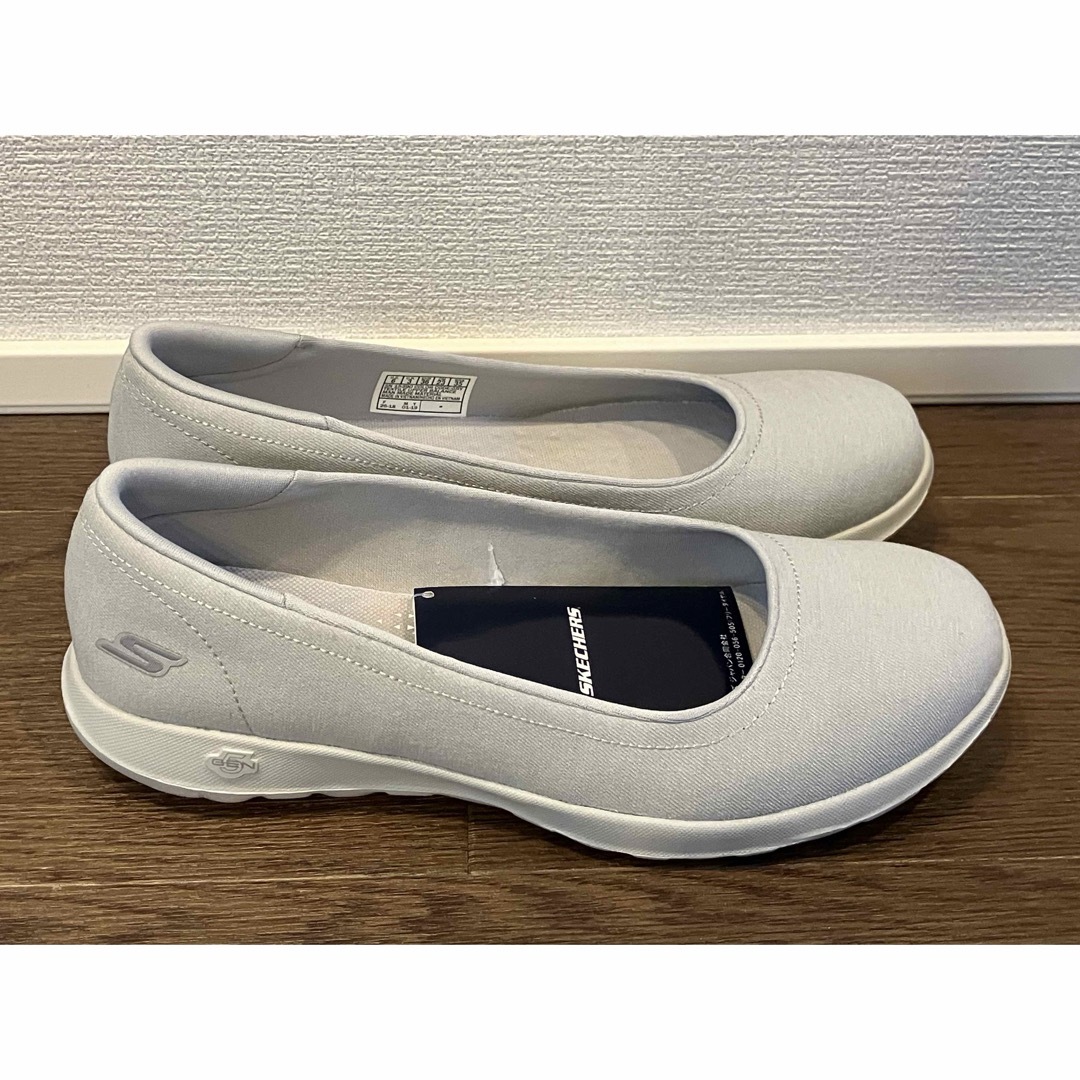 SKECHERS(スケッチャーズ)の新品 スケッチャーズ Go Walk Lite SKECHERS スリッポン レディースの靴/シューズ(スリッポン/モカシン)の商品写真