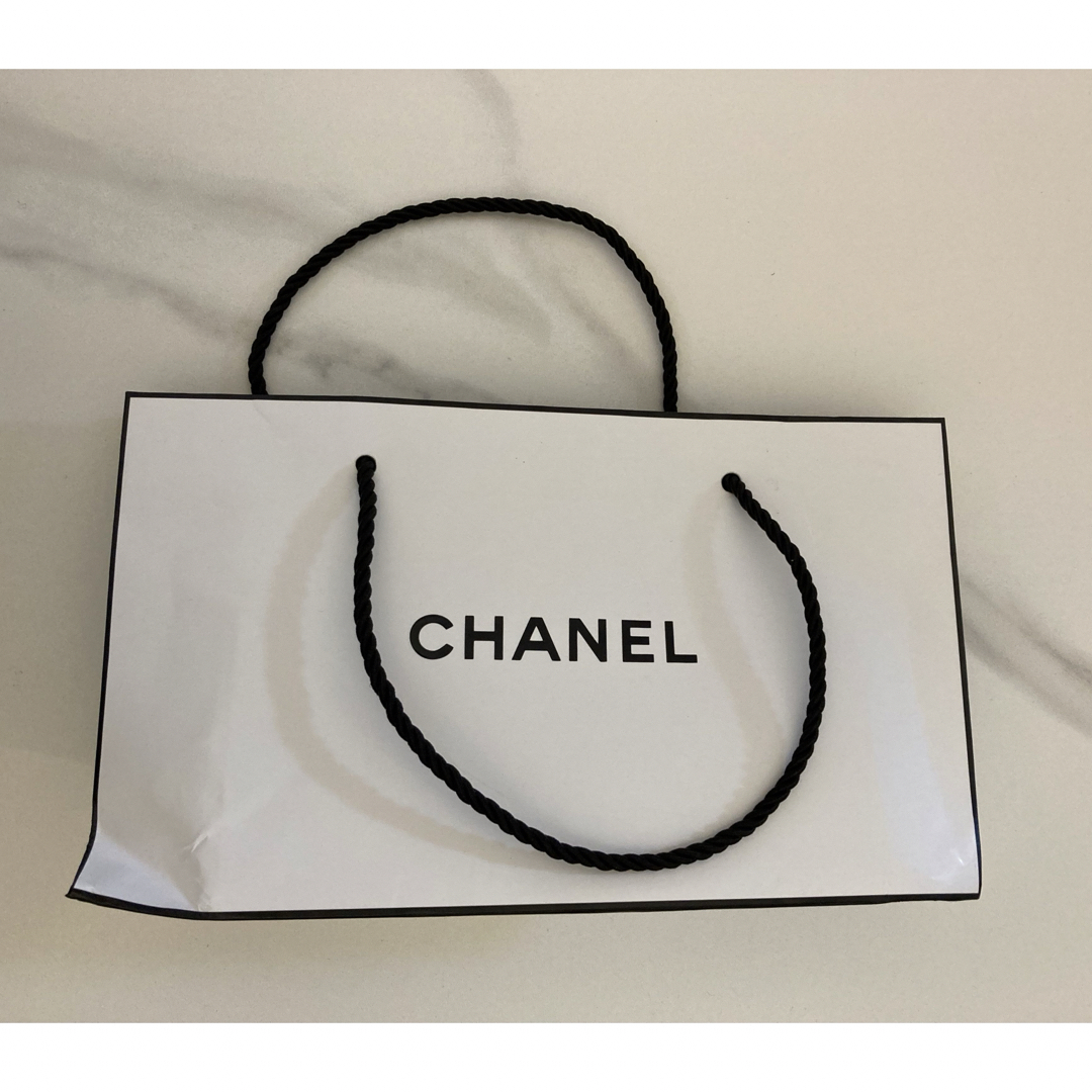 CHANEL(シャネル)の新品未使用【CHANEL】ミラー/ミロワール　ドゥーブル　ファセット/クリスマス レディースのファッション小物(ミラー)の商品写真