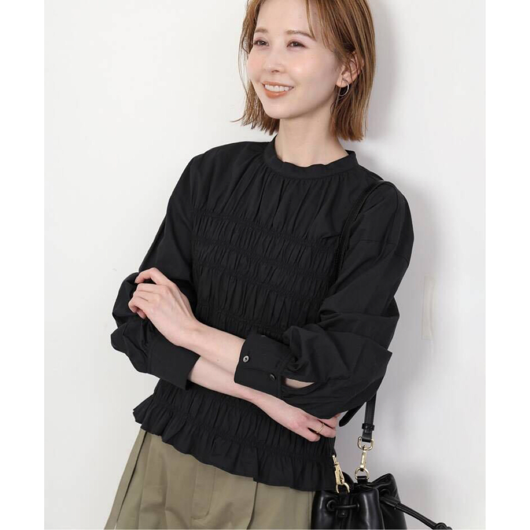 IENA(イエナ)の完売品☆SLOBE IENA☆コットンシャーリングブラウス 新品　ブラック レディースのトップス(シャツ/ブラウス(長袖/七分))の商品写真