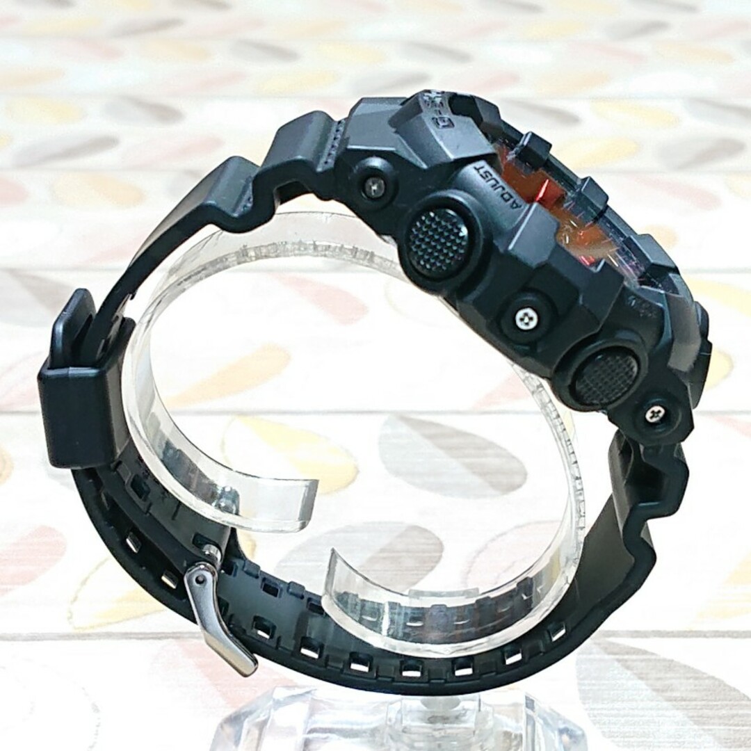 G-SHOCK(ジーショック)の美品【CASIO/G-SHOCK】デジアナ メンズ腕時計 GA-700AR-1A メンズの時計(腕時計(デジタル))の商品写真