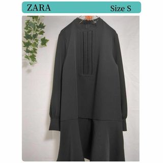 ザラ(ZARA)の【ZARA】ザラ　ひざ上　フリル　ワンピース　長袖　S　黒(ミニワンピース)