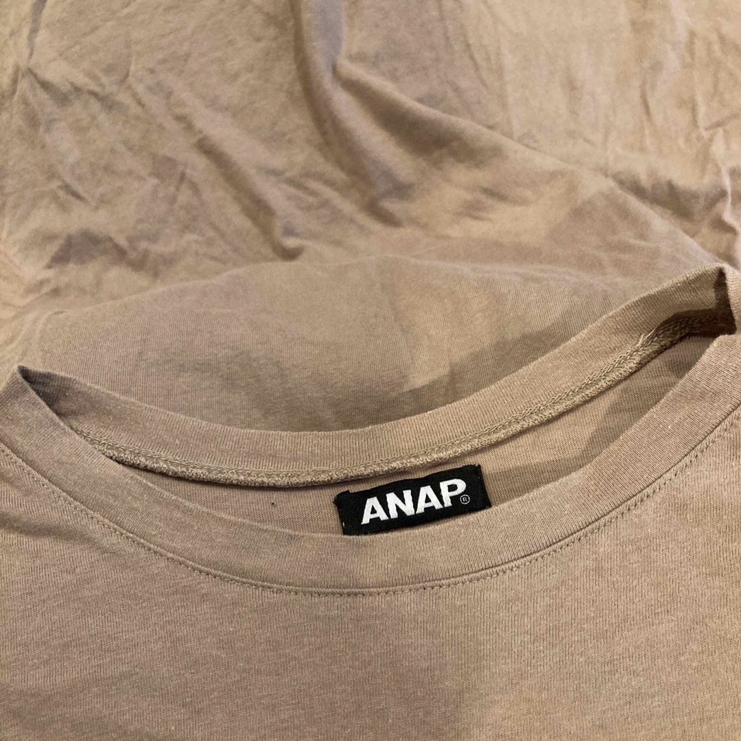 ANAP(アナップ)のアナップ　シンプル　ベージュ　ワンピース レディースのワンピース(ロングワンピース/マキシワンピース)の商品写真