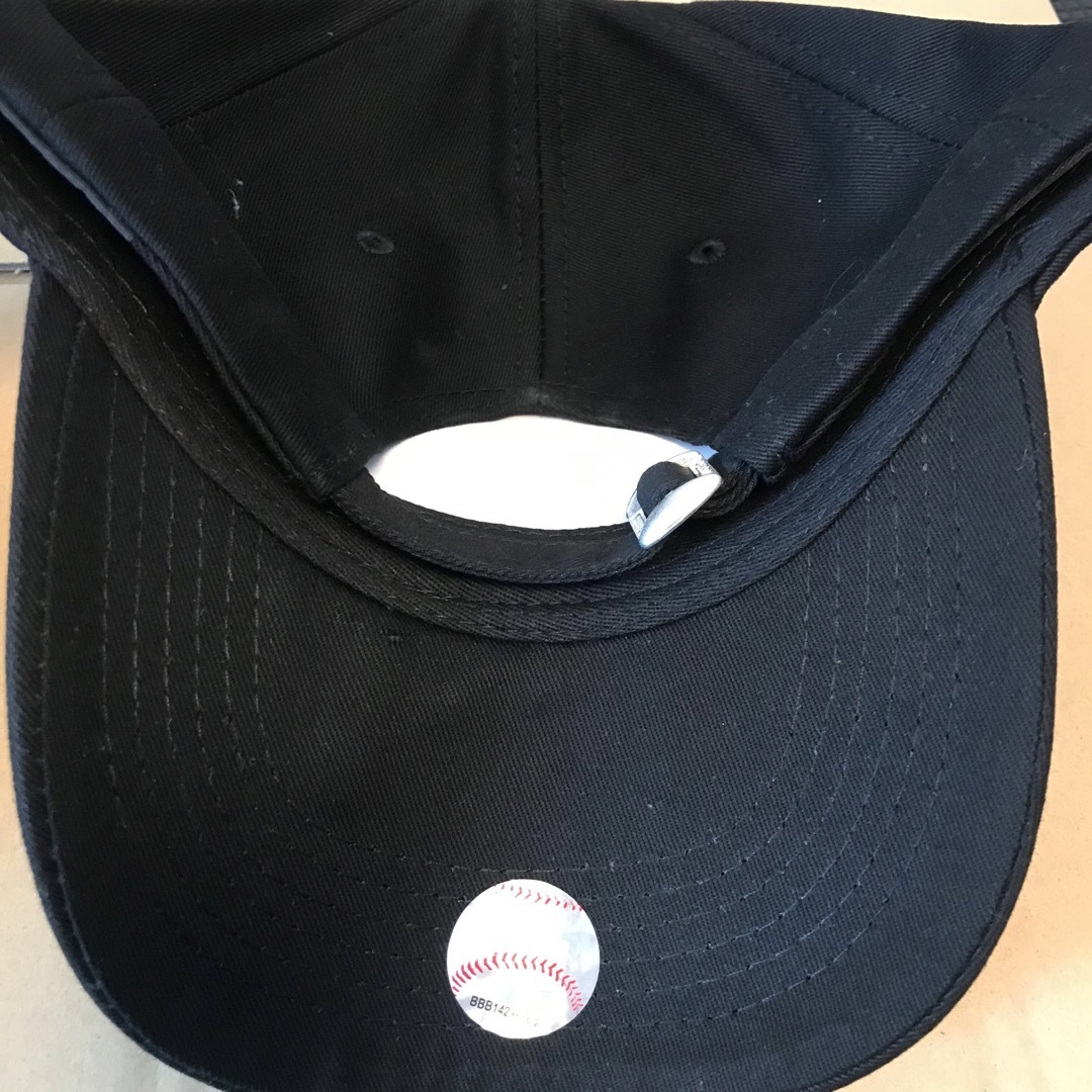 NEW ERA(ニューエラー)のNEWERA ニューエラ 9FORTY ・ヤンキース キャップ黒 メンズの帽子(キャップ)の商品写真
