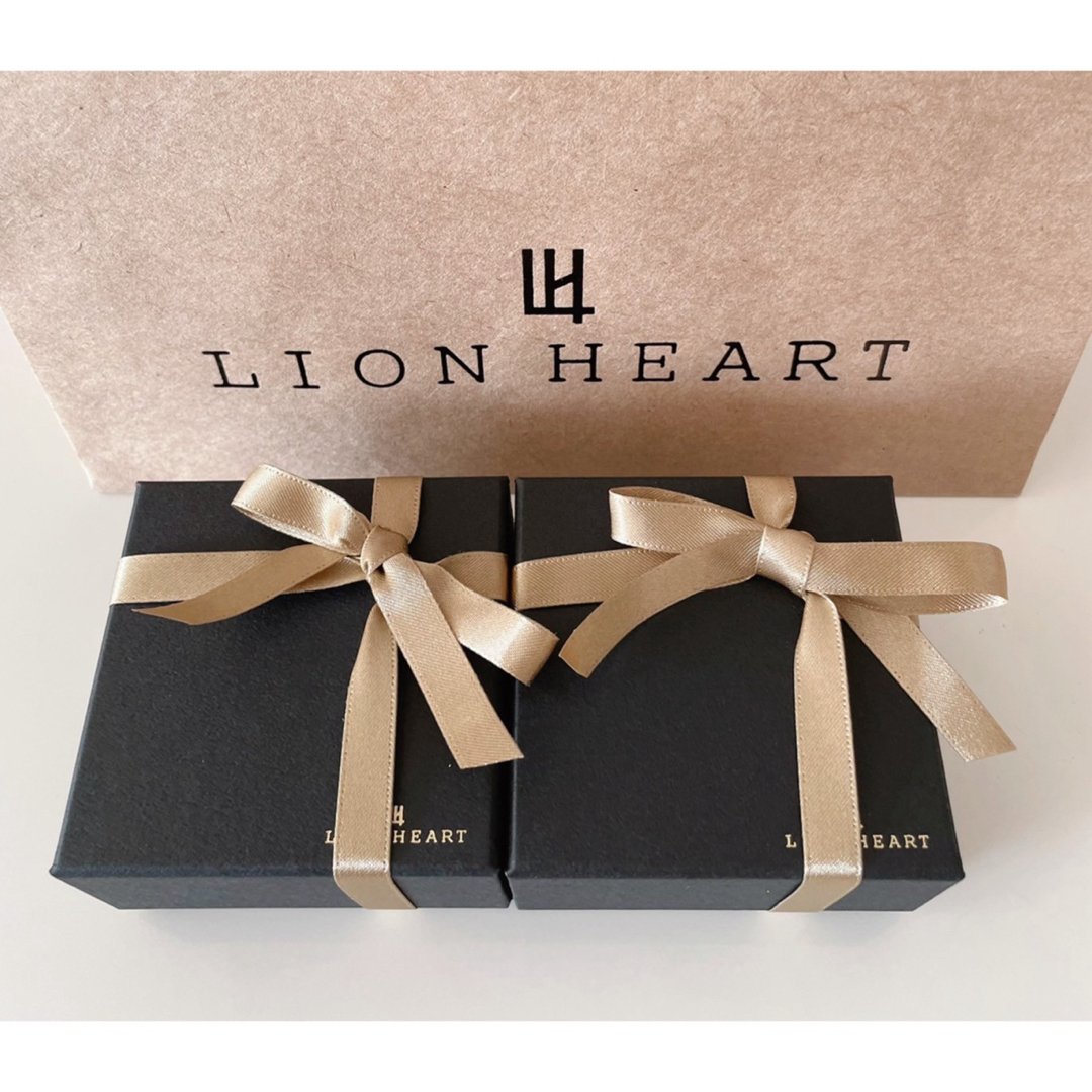 LION HEART(ライオンハート)のシルバーペアネックレス レディースのアクセサリー(ネックレス)の商品写真