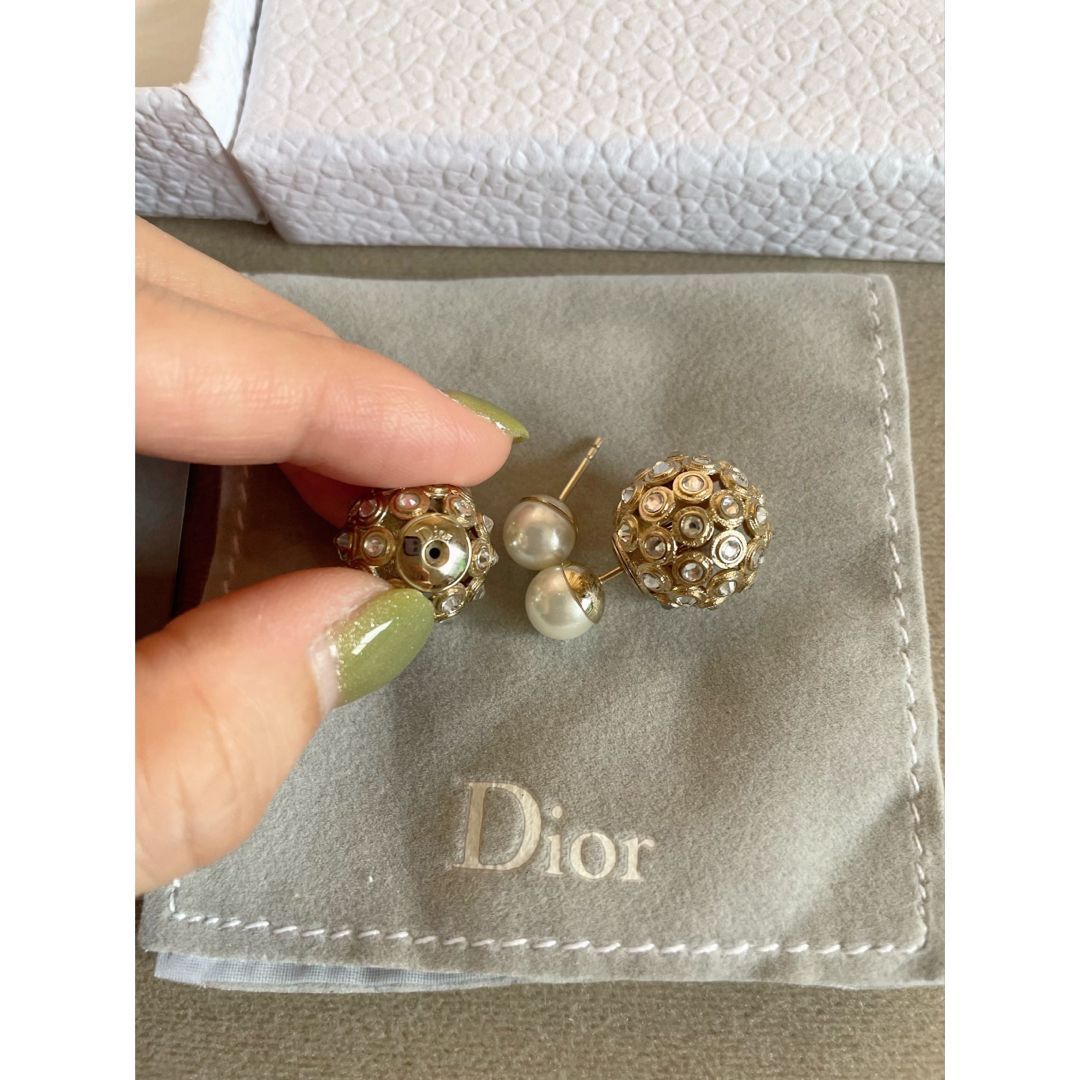 Christian Dior(クリスチャンディオール)のChristian Dior ディオール　トライバルボール　ピアス レディースのアクセサリー(ピアス)の商品写真