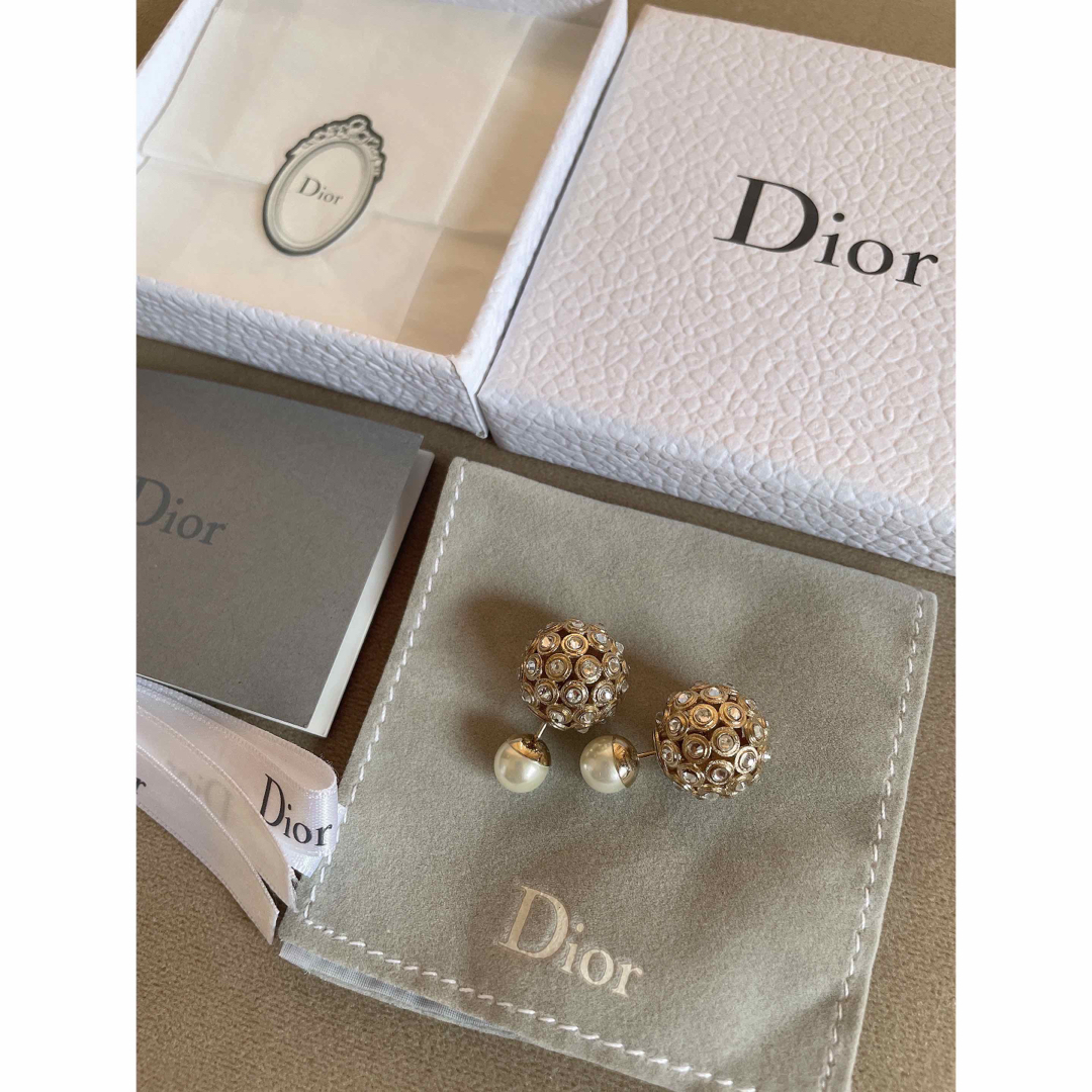 Christian Dior(クリスチャンディオール)のChristian Dior ディオール　トライバルボール　ピアス レディースのアクセサリー(ピアス)の商品写真