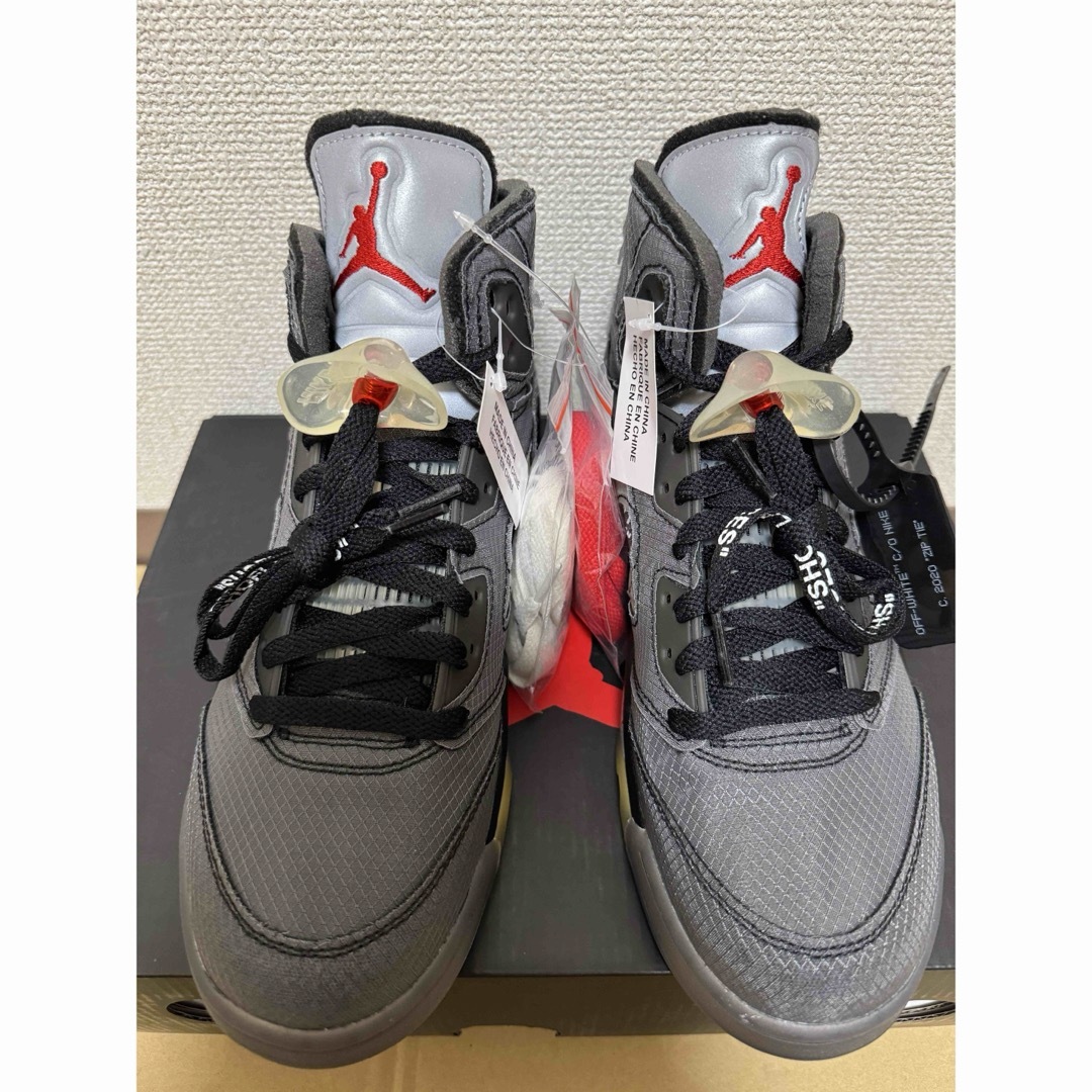 Jordan Brand（NIKE）(ジョーダン)のNIKE ナイキ OFF-WHITE X AIR JORDAN 5 RETRO メンズの靴/シューズ(スニーカー)の商品写真