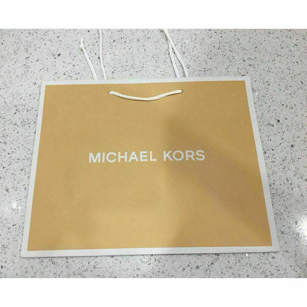 マイケルコース MICHAEL KORS スマホショルダー バッグ ブラック レディースのバッグ(ボディバッグ/ウエストポーチ)の商品写真