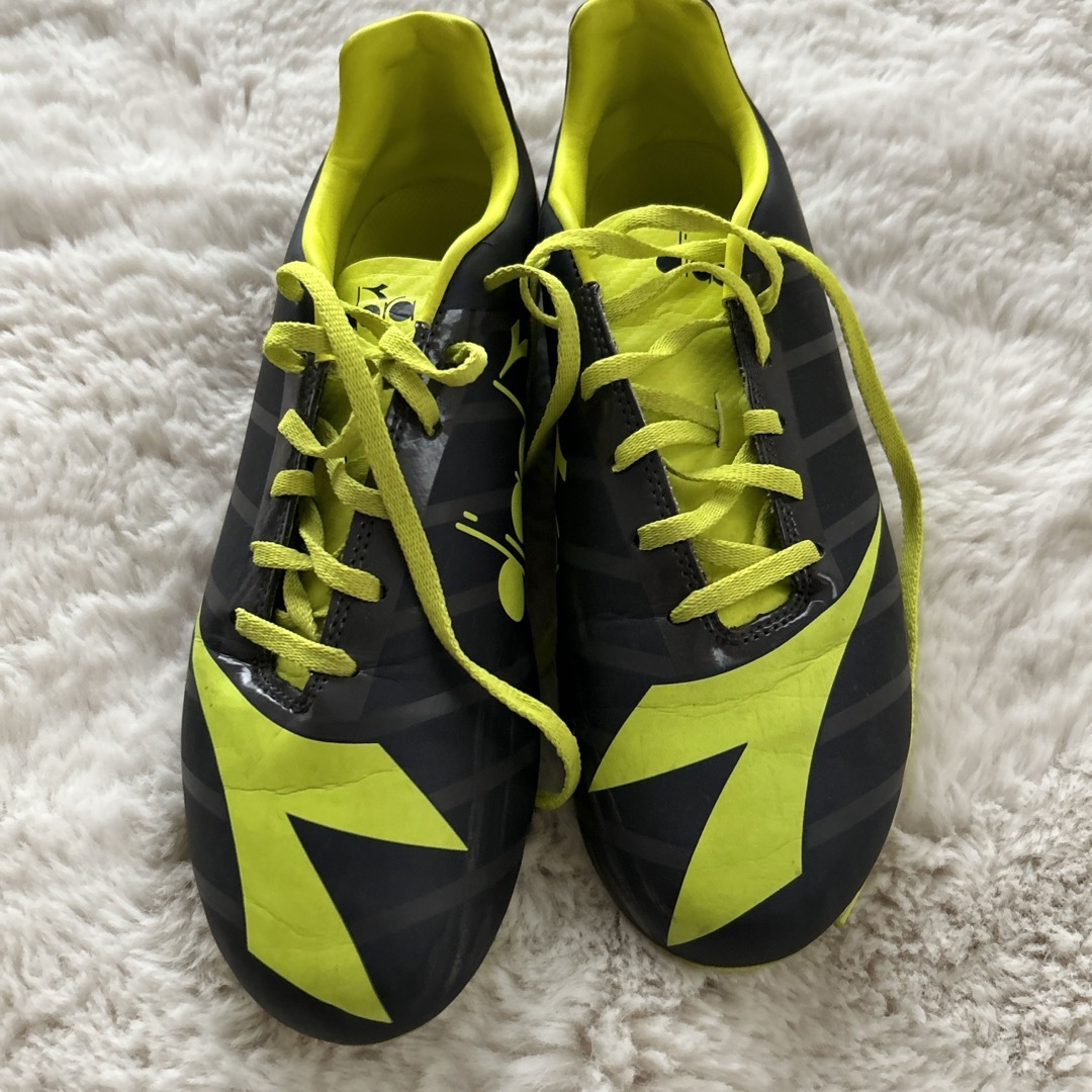 DIADORA(ディアドラ)のDIADORA　サッカースパイク　26.0cm スポーツ/アウトドアのサッカー/フットサル(シューズ)の商品写真