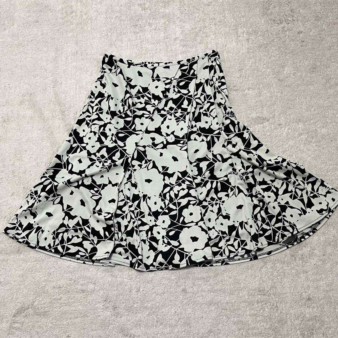 ❤️（株）東京ヤマモト　花柄スカート❤️ レディースのスカート(ひざ丈スカート)の商品写真