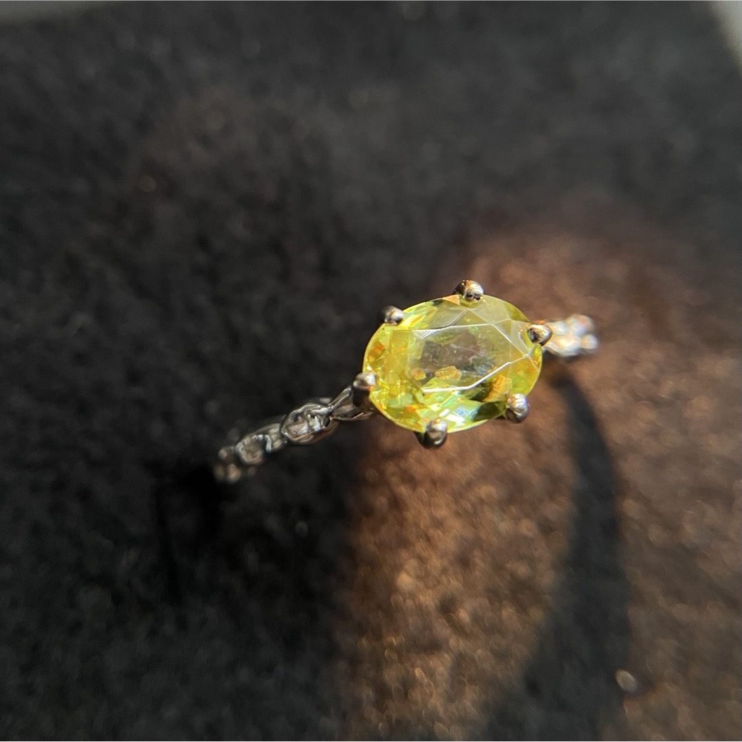 ★ K18WG スフェーン 0.79ct 指輪 11.5号 ホワイトゴールド レディースのアクセサリー(リング(指輪))の商品写真