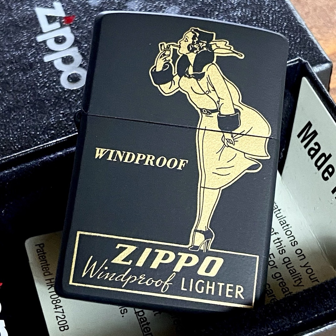 ZIPPO(ジッポー)のZippo ウィンディ ガール BKM-1 艶消し黒＆金色 ジッポー ライター メンズのファッション小物(タバコグッズ)の商品写真