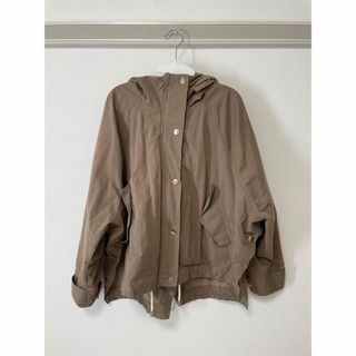 ザラ(ZARA)の【ZARA】ミリタリーフーデッドパーカー(ブルゾン)