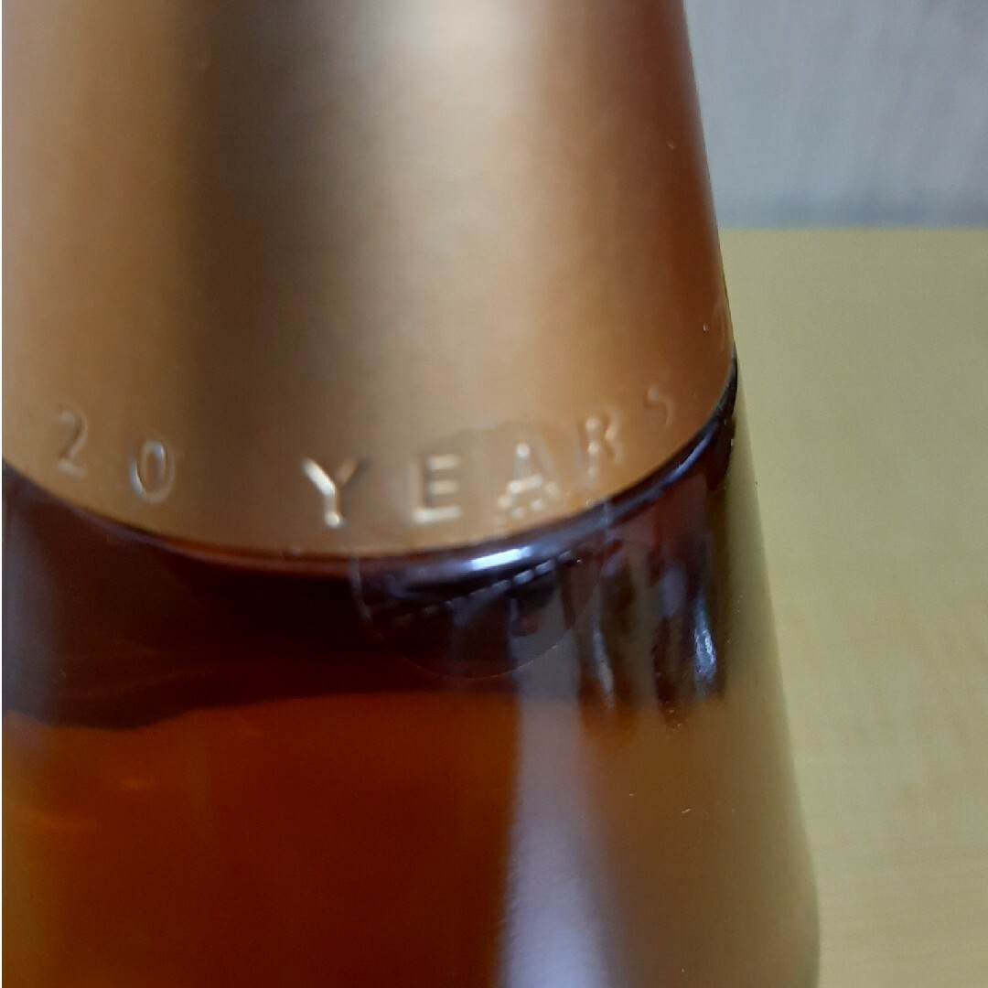 バランタインピュリティ500ml　20年 食品/飲料/酒の酒(ウイスキー)の商品写真