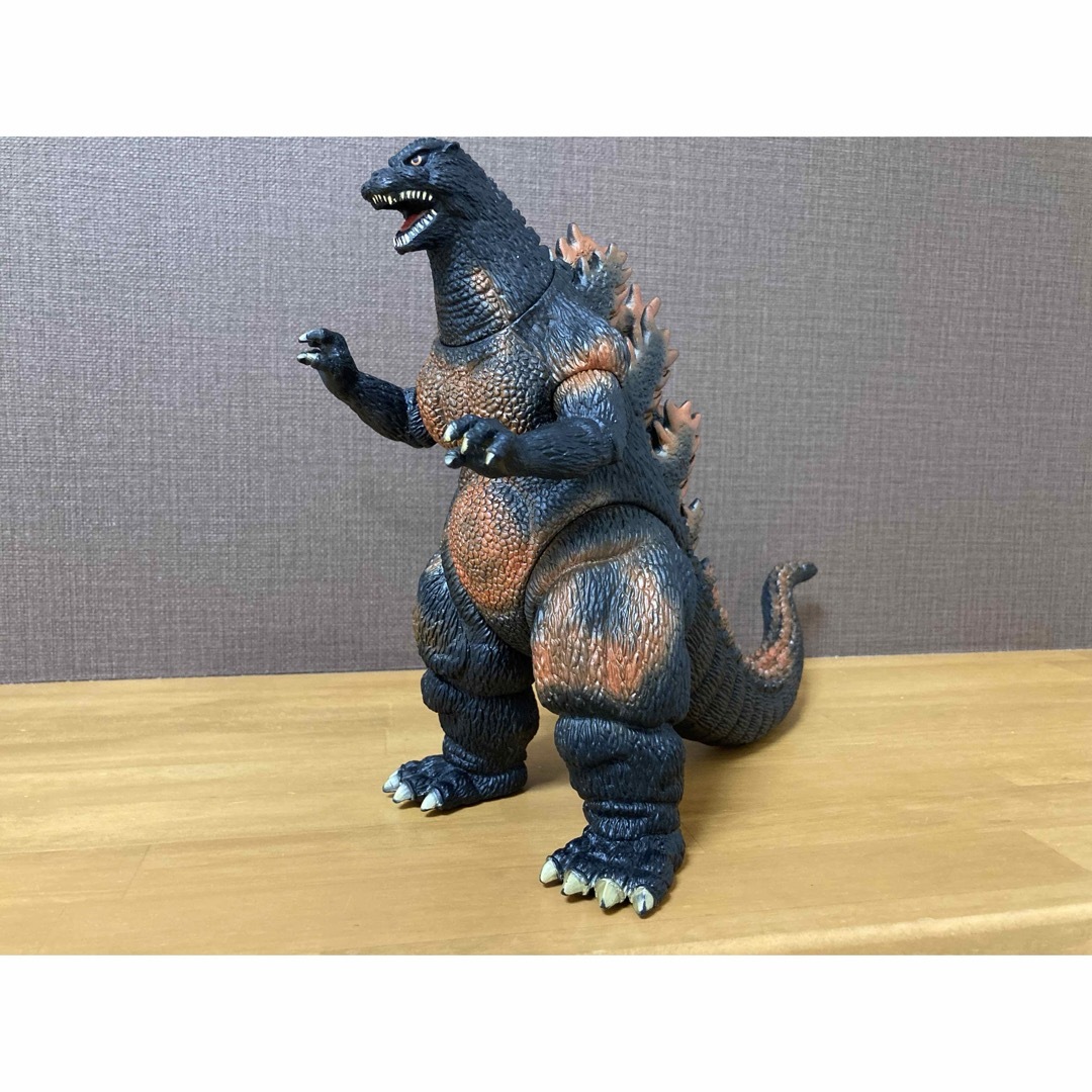 BANDAI(バンダイ)のゴジラvsデストロイア　ソフビセット エンタメ/ホビーのフィギュア(特撮)の商品写真