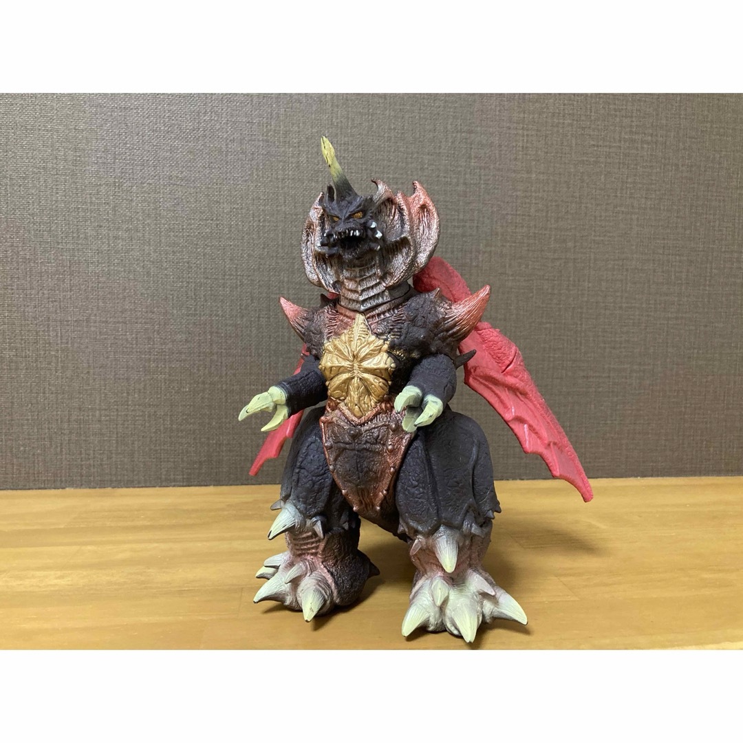 BANDAI(バンダイ)のゴジラvsデストロイア　ソフビセット エンタメ/ホビーのフィギュア(特撮)の商品写真