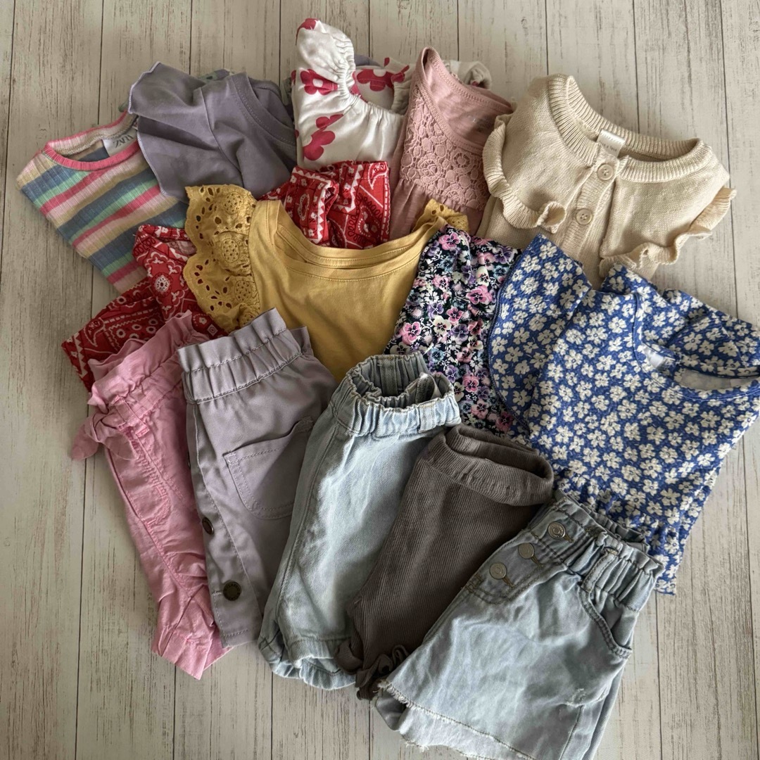 ZARA KIDS(ザラキッズ)の女の子90cm まとめ売り　ZARA H&M GAPなど キッズ/ベビー/マタニティのキッズ服女の子用(90cm~)(Tシャツ/カットソー)の商品写真