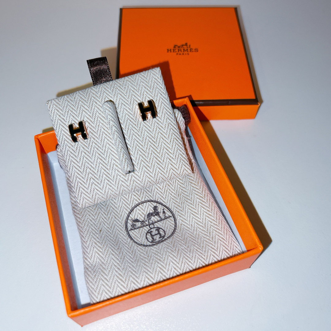 Hermes(エルメス)の【新品・未使用品】エルメス ポップhミニ ピアス ブラック ピンクゴールド レディースのアクセサリー(ピアス)の商品写真