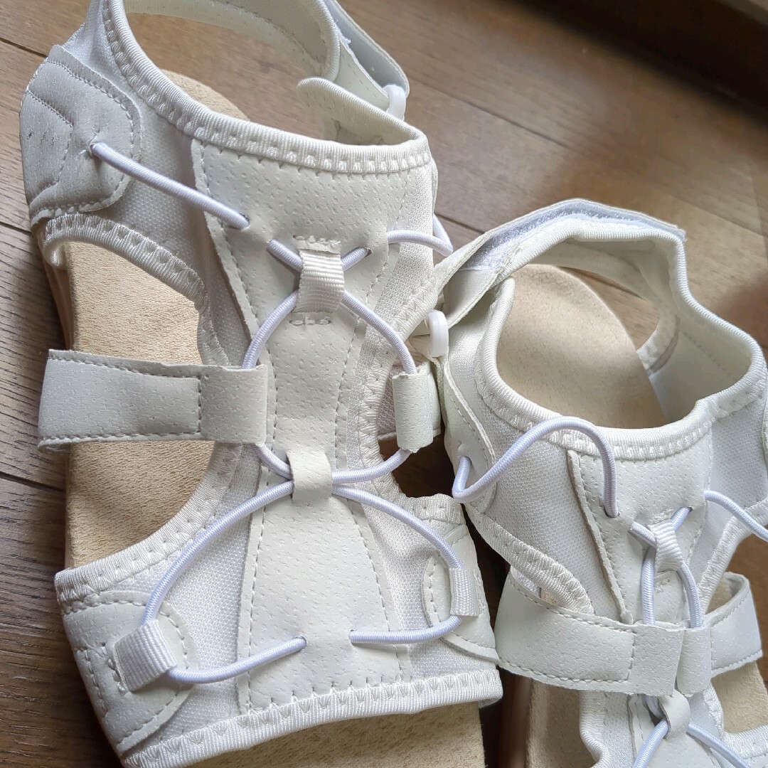 サンダル　レディース　白　未使用　23  23.5 　ホワイト レディースの靴/シューズ(サンダル)の商品写真