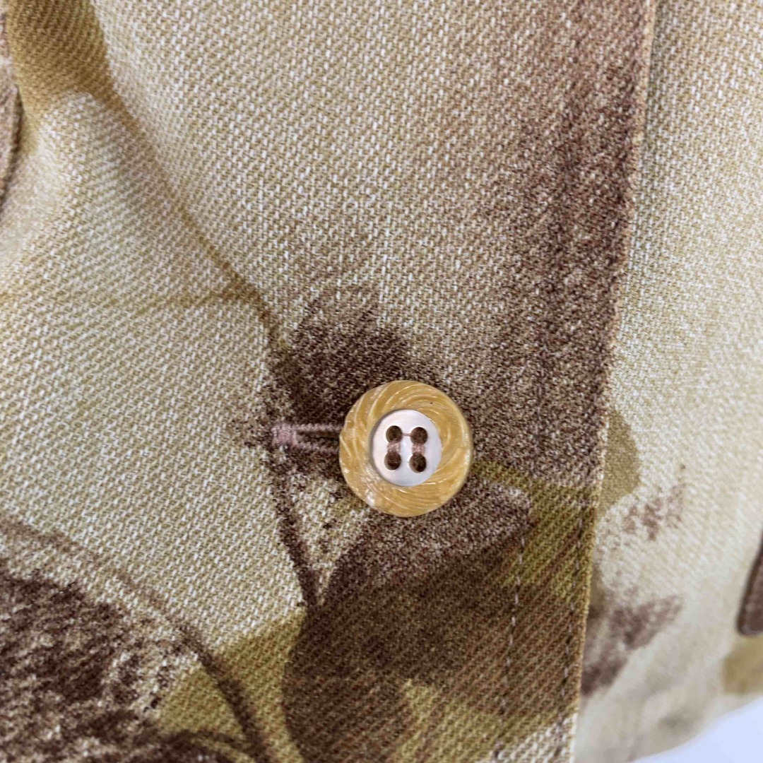 nove due  レディース ステンカラージャケット　花柄　ポケット　ベージュ レディースのジャケット/アウター(その他)の商品写真