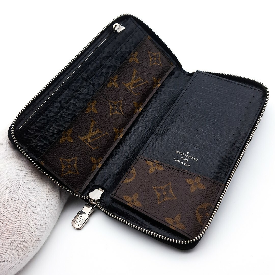 LOUIS VUITTON(ルイヴィトン)のルイヴィトン【新型最高級美品】モノグラムマカサージッピーヴェルティカル長財布 レディースのファッション小物(財布)の商品写真