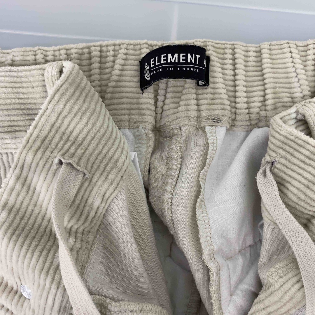 ELEMENT(エレメント)のelement エレメント 薄ベージュ　コーデュロイ　 メンズ 　サイズXL メンズのパンツ(ワークパンツ/カーゴパンツ)の商品写真