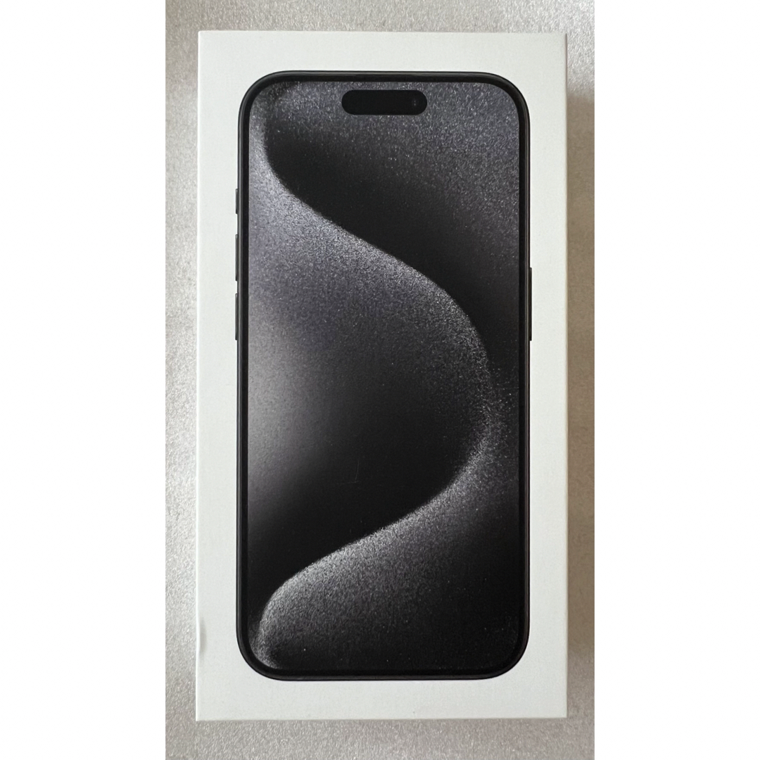 Apple(アップル)の【新品未使用】iPhone15Pro Black Titanium（1TB） スマホ/家電/カメラのスマートフォン/携帯電話(スマートフォン本体)の商品写真