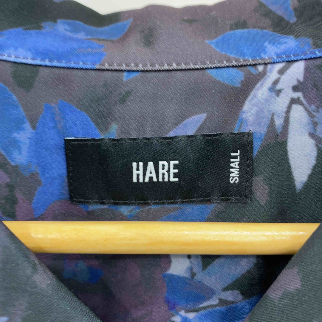 HARE(ハレ)のHARE ハレ　花柄　フラワープリント　サイズS　柄　 メンズ 半袖シャツ メンズのトップス(シャツ)の商品写真