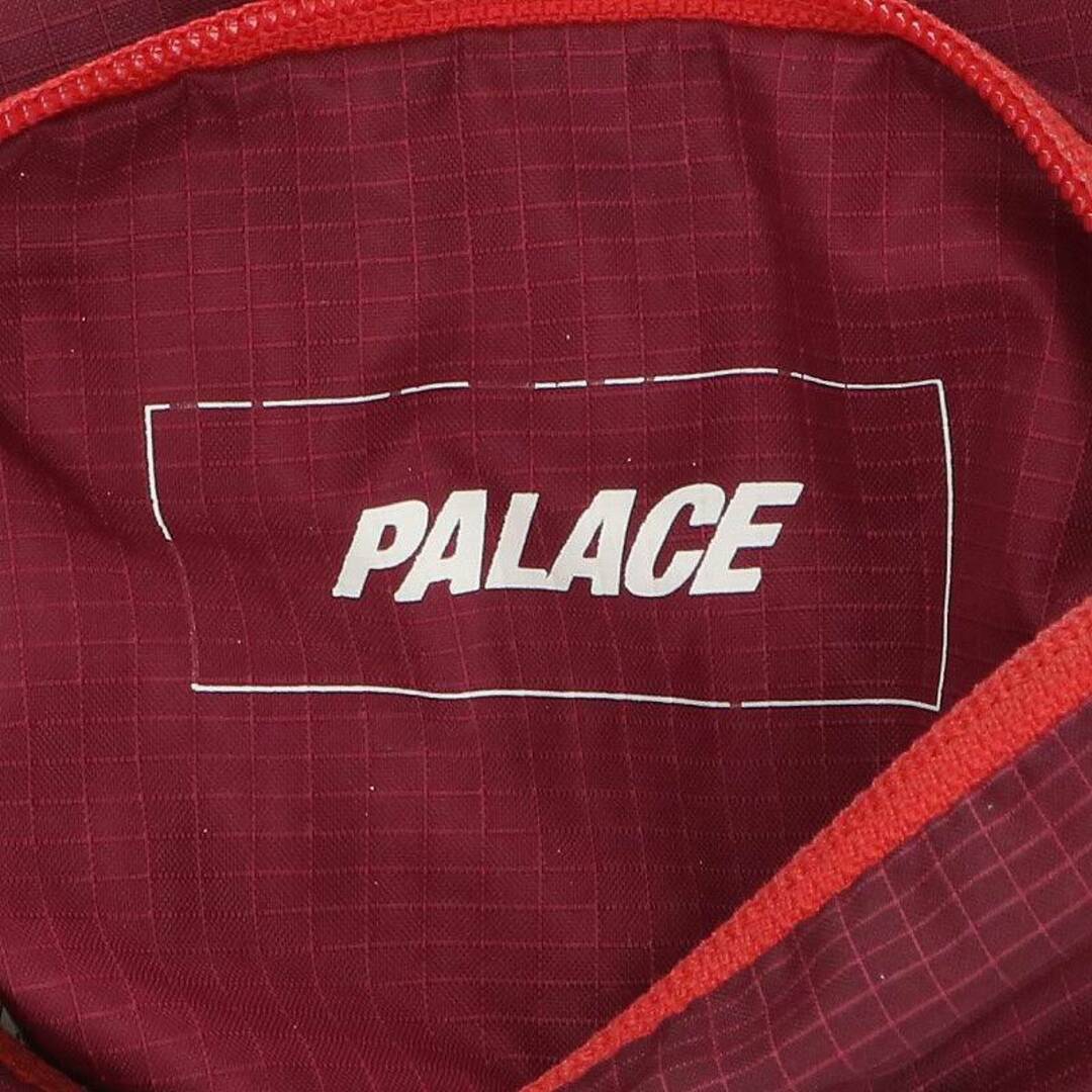 PALACE(パレス)のパレス  FLAT SACK ラバーパッチナイロンショルダーバッグ メンズ メンズのバッグ(ショルダーバッグ)の商品写真