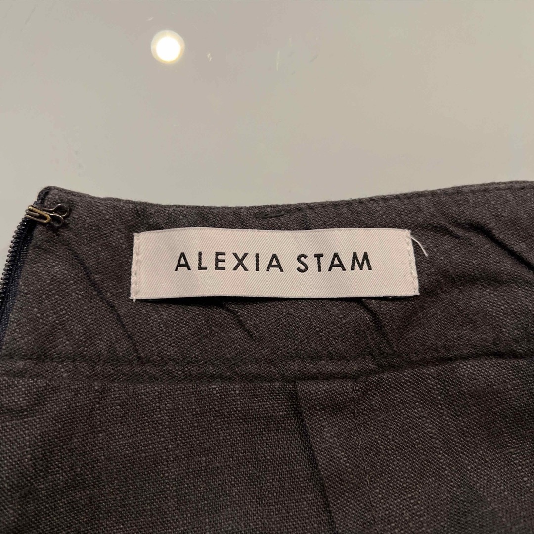 TOMORROWLAND(トゥモローランド)のALEXIA STAM Charcoal skirt ショートキュロットスカート レディースのパンツ(キュロット)の商品写真