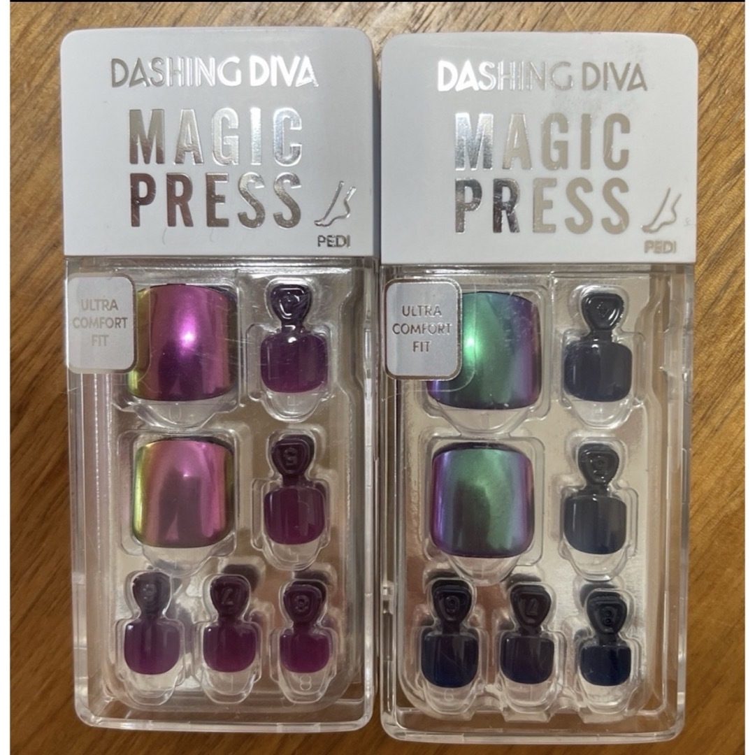 DASHING DIVA(ダッシングディバ)のダッシングディバ　ネイルチップ　付け爪　フット　ペディキュア　マジックプレス コスメ/美容のネイル(つけ爪/ネイルチップ)の商品写真