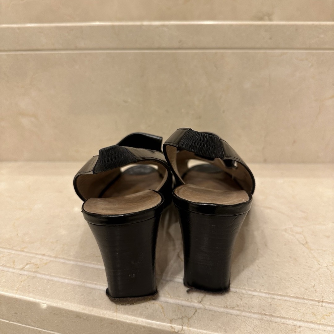 Salvatore Ferragamo(サルヴァトーレフェラガモ)のフェラガモ レディースの靴/シューズ(サンダル)の商品写真