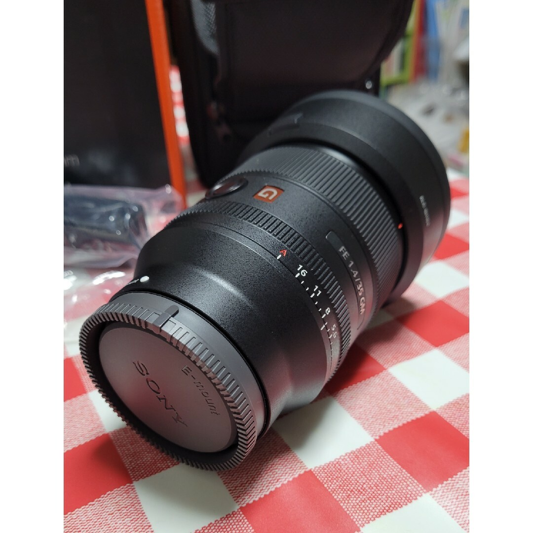 SONY(ソニー)のソニー FE 35mm F1.4 GM SEL35F14GM スマホ/家電/カメラのカメラ(レンズ(単焦点))の商品写真