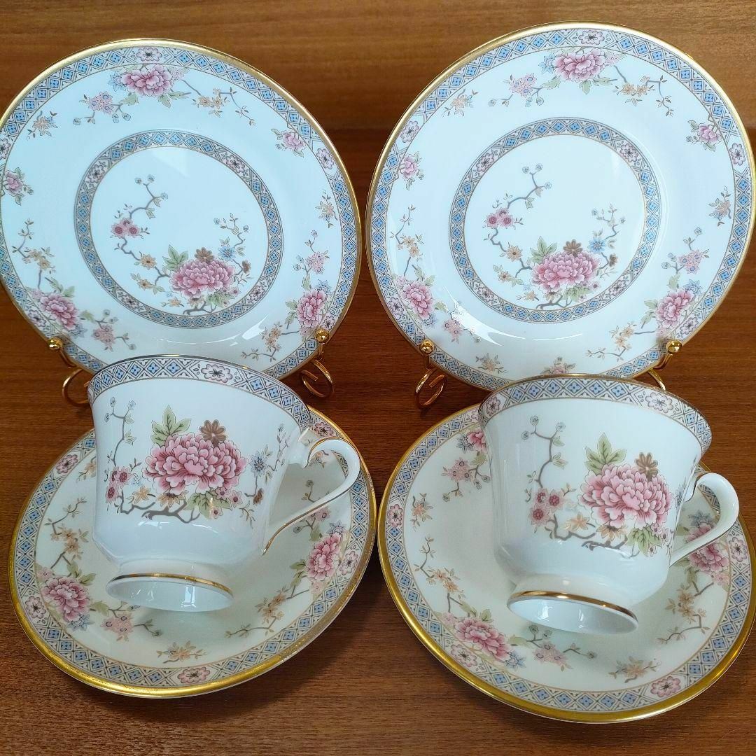 Royal Doulton(ロイヤルドルトン)の希少品 ロイヤルドルトン カップ＆ソーサー ティートリオセット アンティーク美品 インテリア/住まい/日用品のキッチン/食器(食器)の商品写真