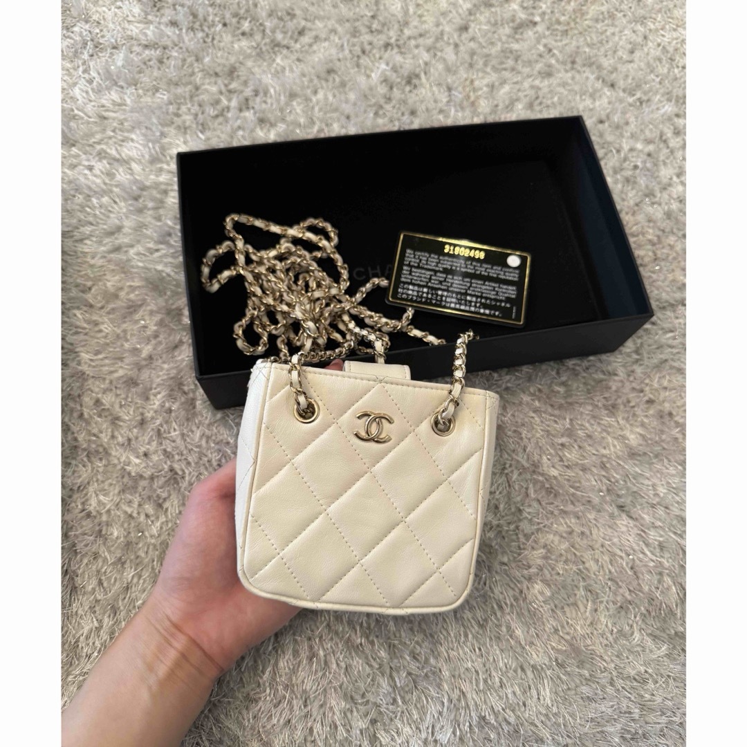 CHANEL(シャネル)のCHANELシャネルミニショルダーバッグクラッチチェーンバッグ　ミニマトラッセ レディースのバッグ(ショルダーバッグ)の商品写真