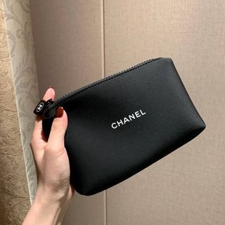 シャネル(CHANEL)のシャネル　ノベルティ ポーチ　ブラック　箱付き(ポーチ)